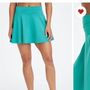 NWOT - Flounce skirt